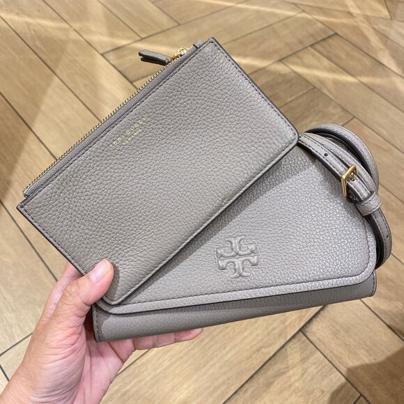 Tory Burch Handbags - Tory Burch Thea Flat Wallet Crossbody 146467 Gray Heron Authentic